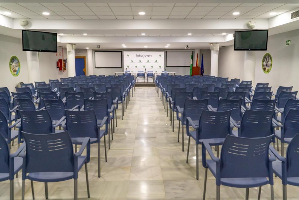 Albergue Inturjoven Sevilla Kültér fotó