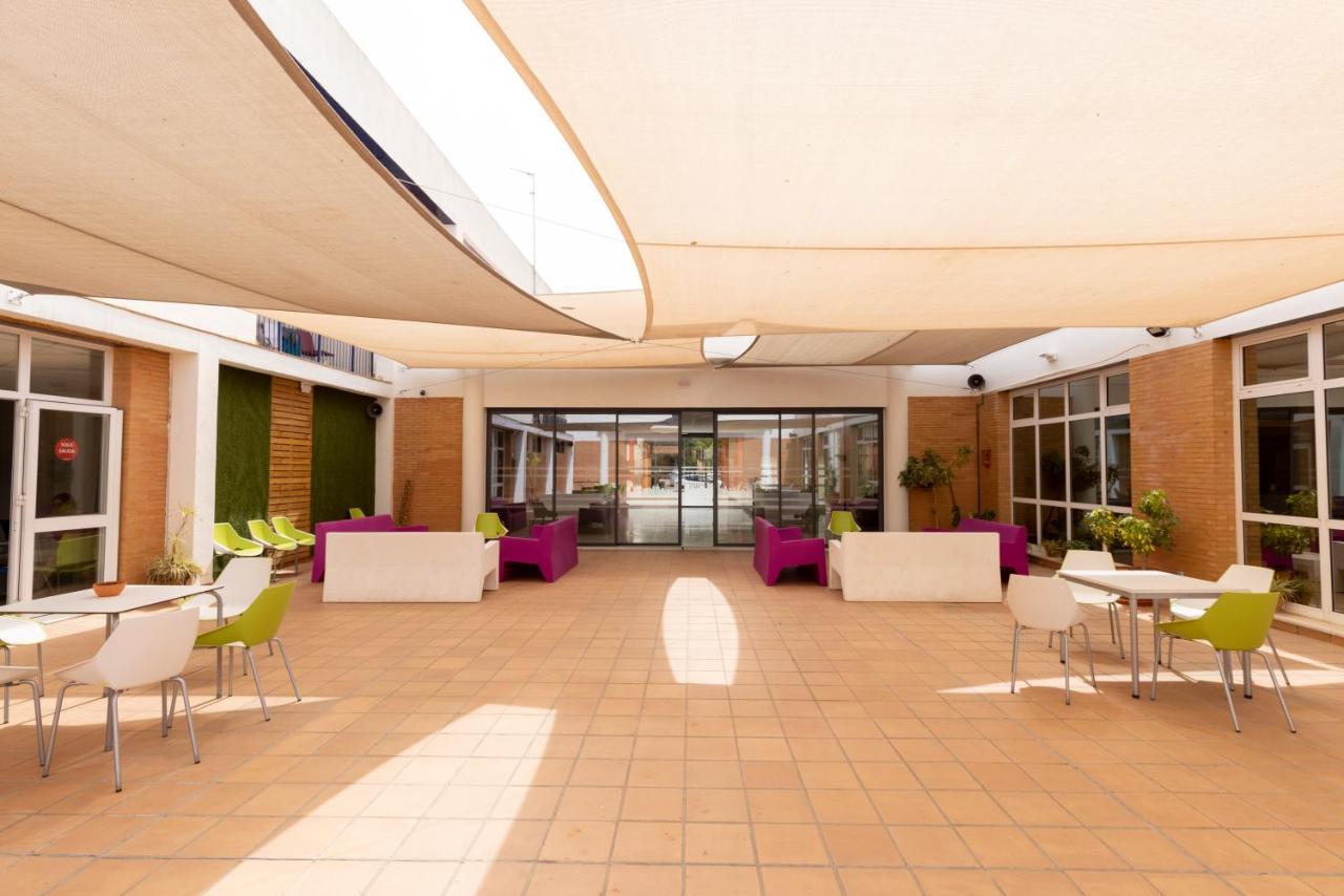 Albergue Inturjoven Sevilla Kültér fotó