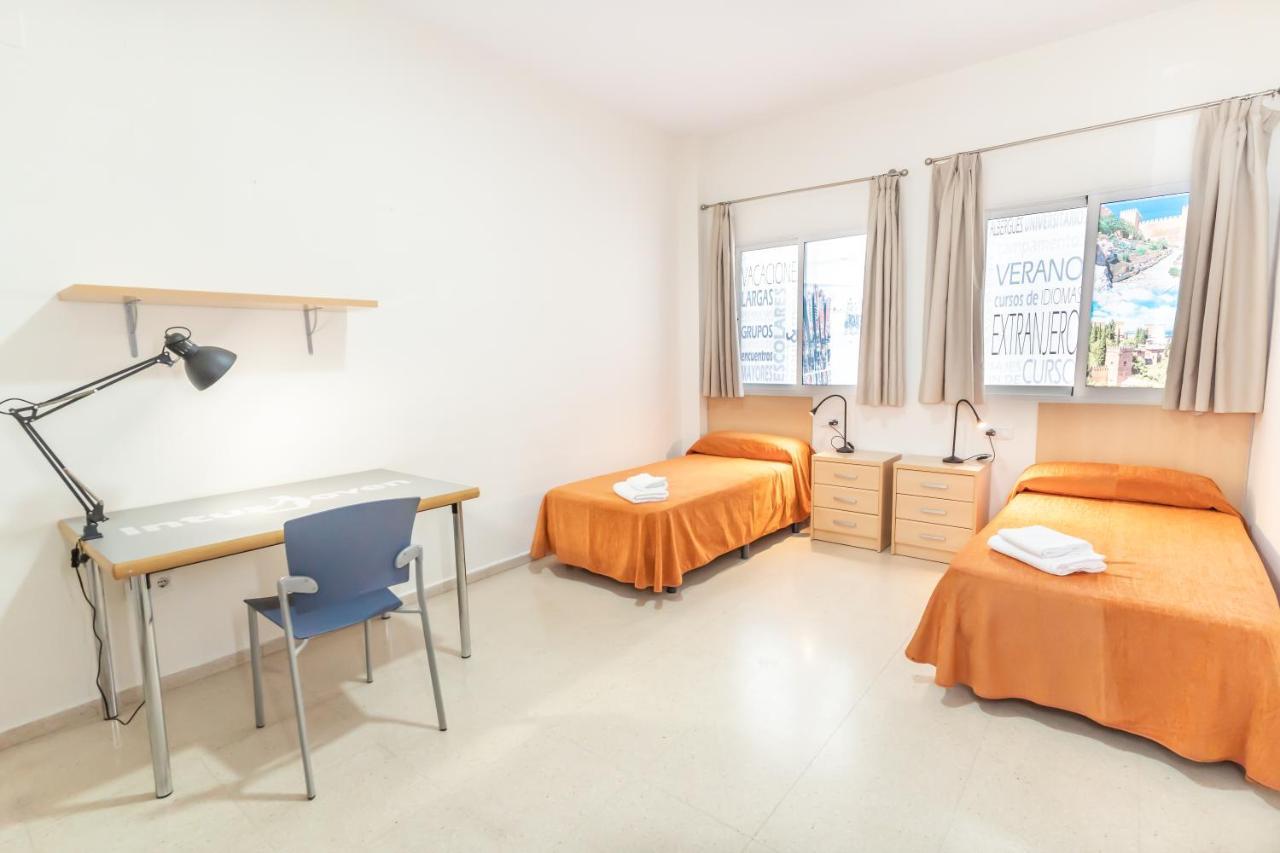 Albergue Inturjoven Sevilla Kültér fotó