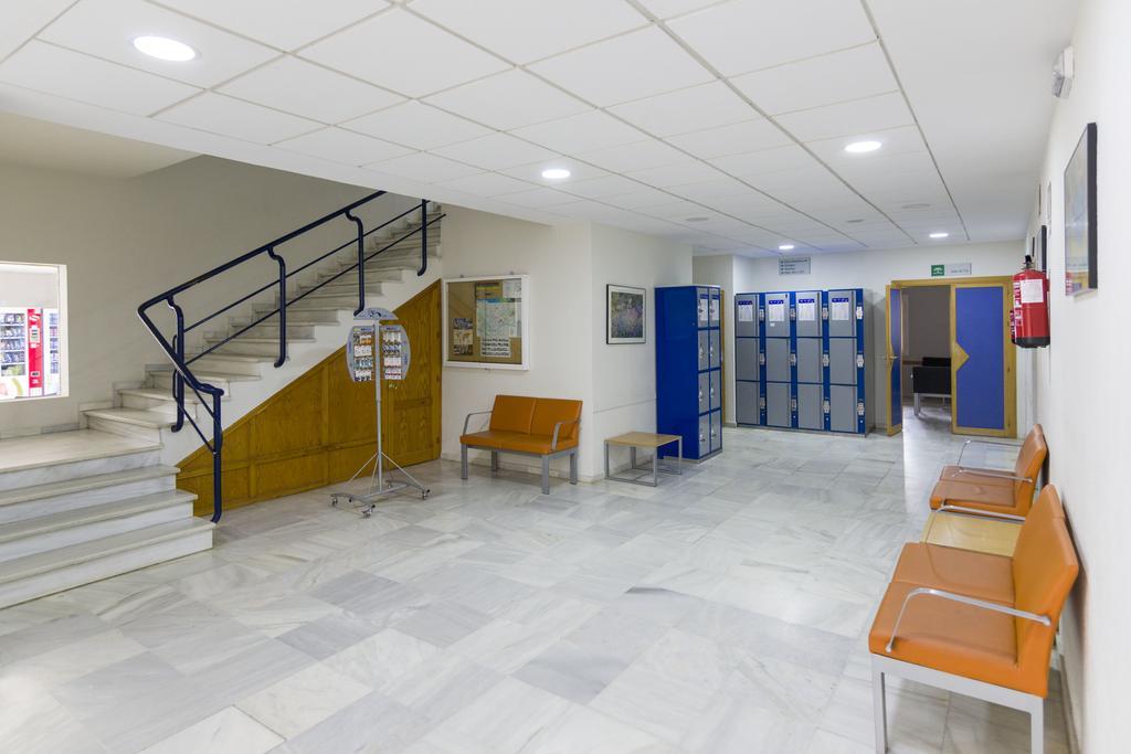 Albergue Inturjoven Sevilla Kültér fotó