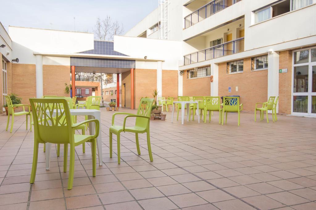 Albergue Inturjoven Sevilla Kültér fotó