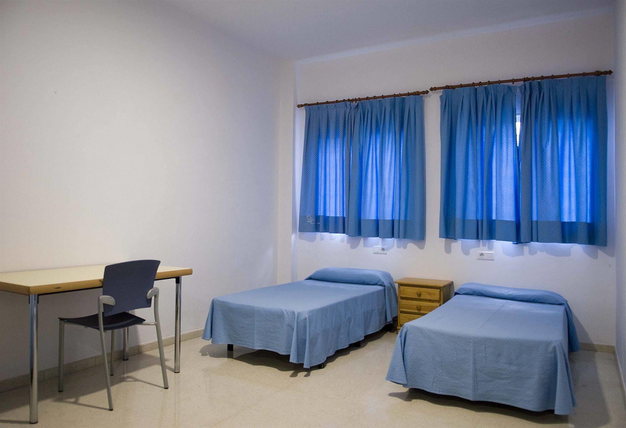 Albergue Inturjoven Sevilla Kültér fotó