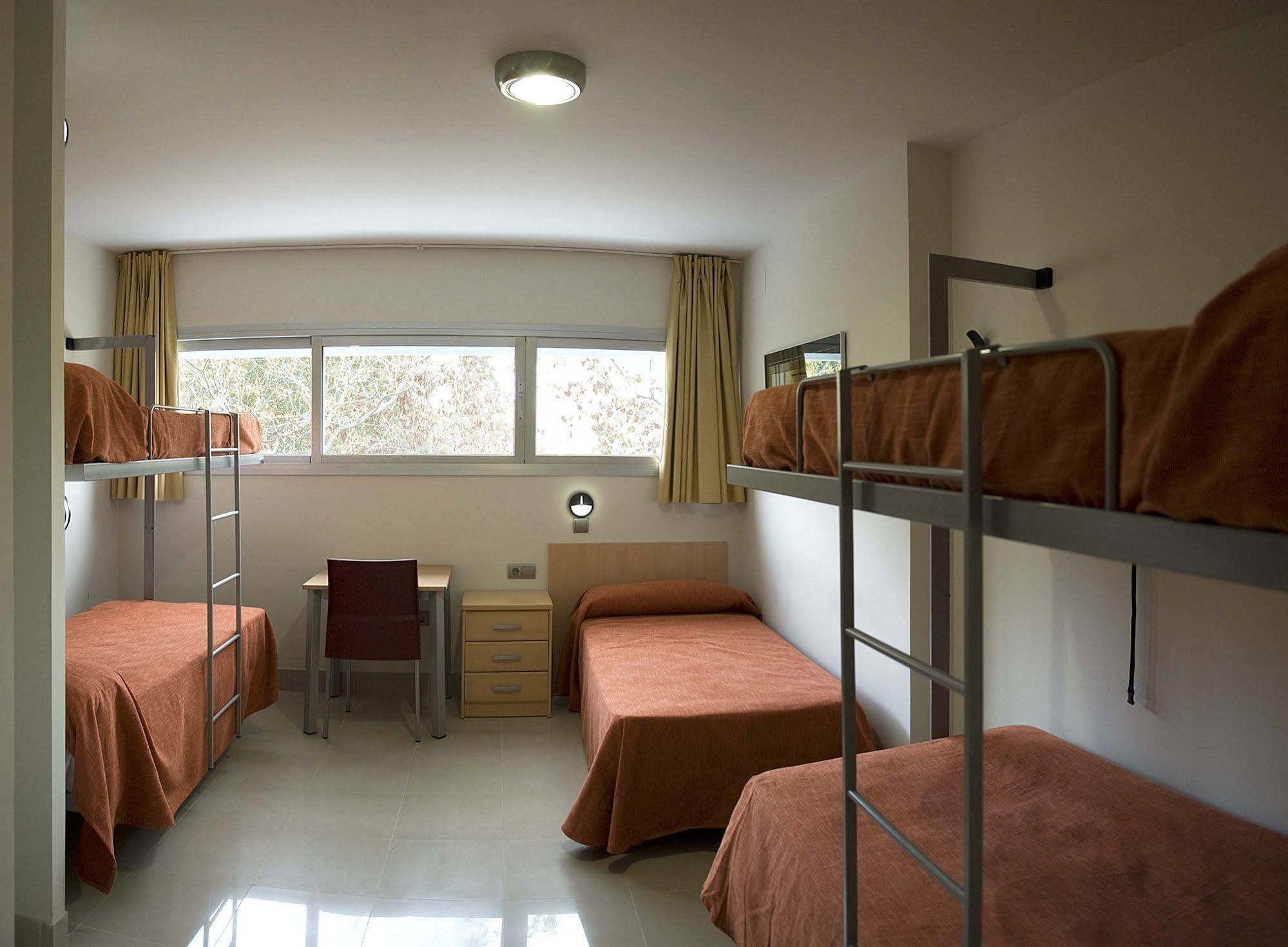Albergue Inturjoven Sevilla Kültér fotó