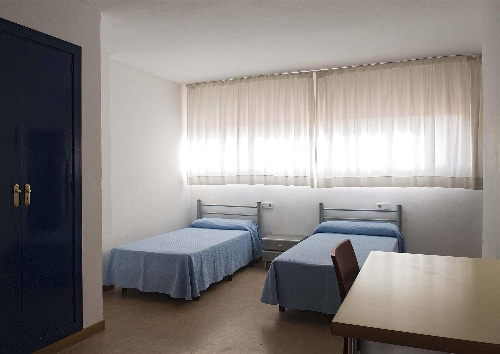 Albergue Inturjoven Sevilla Kültér fotó